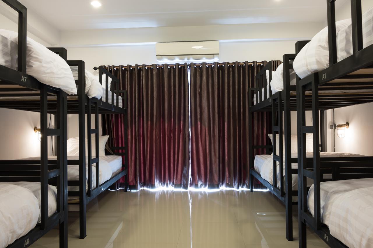Stranger House Hostel Chiang Mai Buitenkant foto