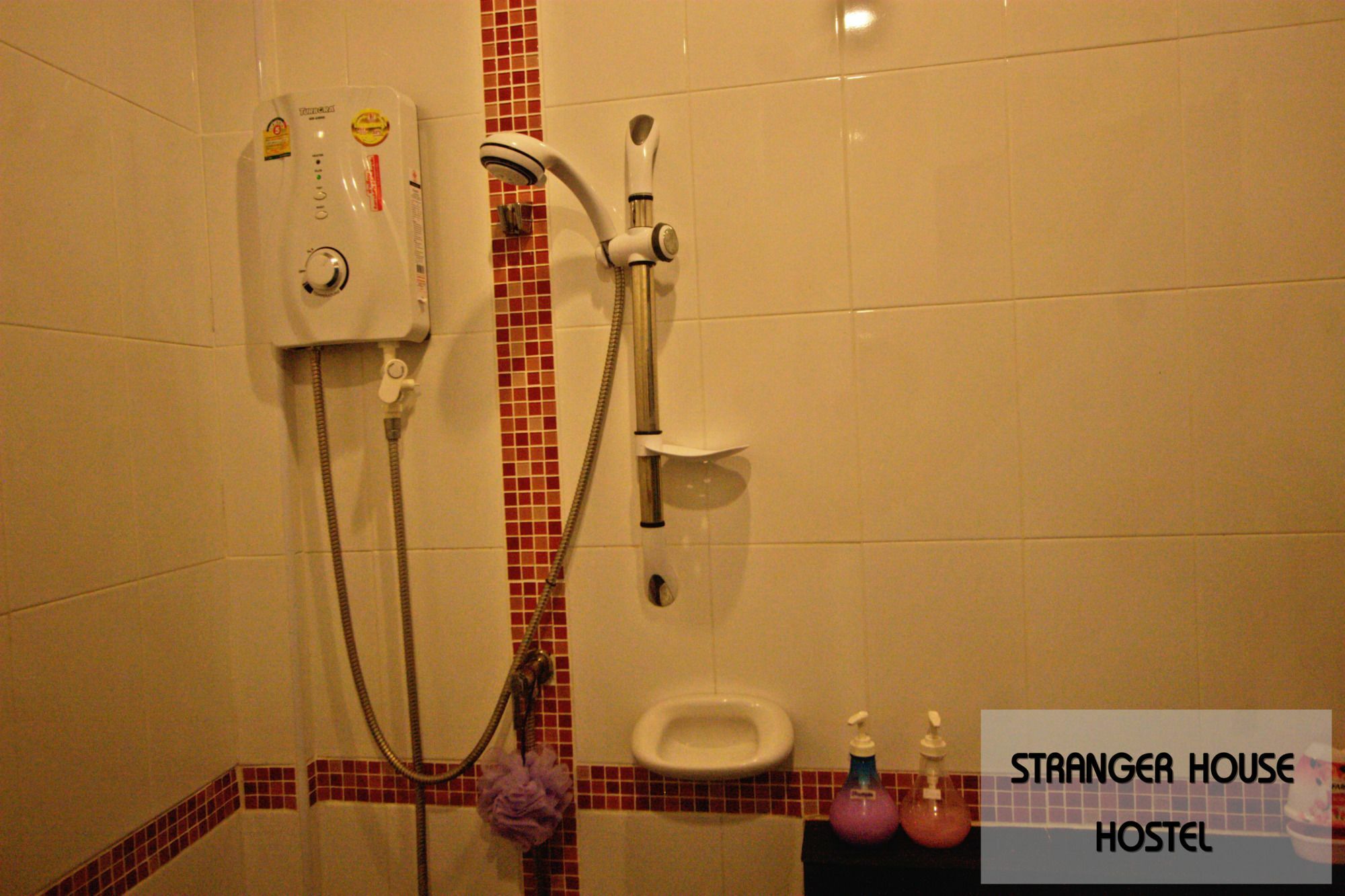 Stranger House Hostel Chiang Mai Buitenkant foto
