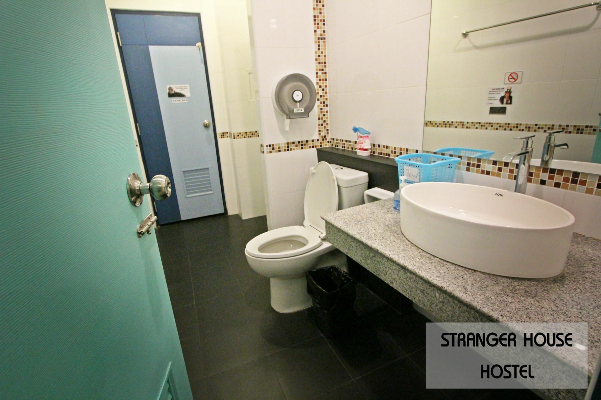Stranger House Hostel Chiang Mai Buitenkant foto